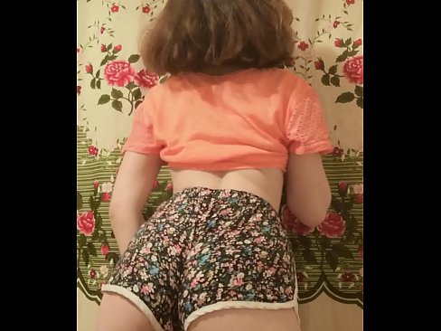 ❤️ Leanabh òg sexy a ’toirt dheth na shorts aice air a’ chamara Fucking aig gd.pornosexphoto.ru ❌
